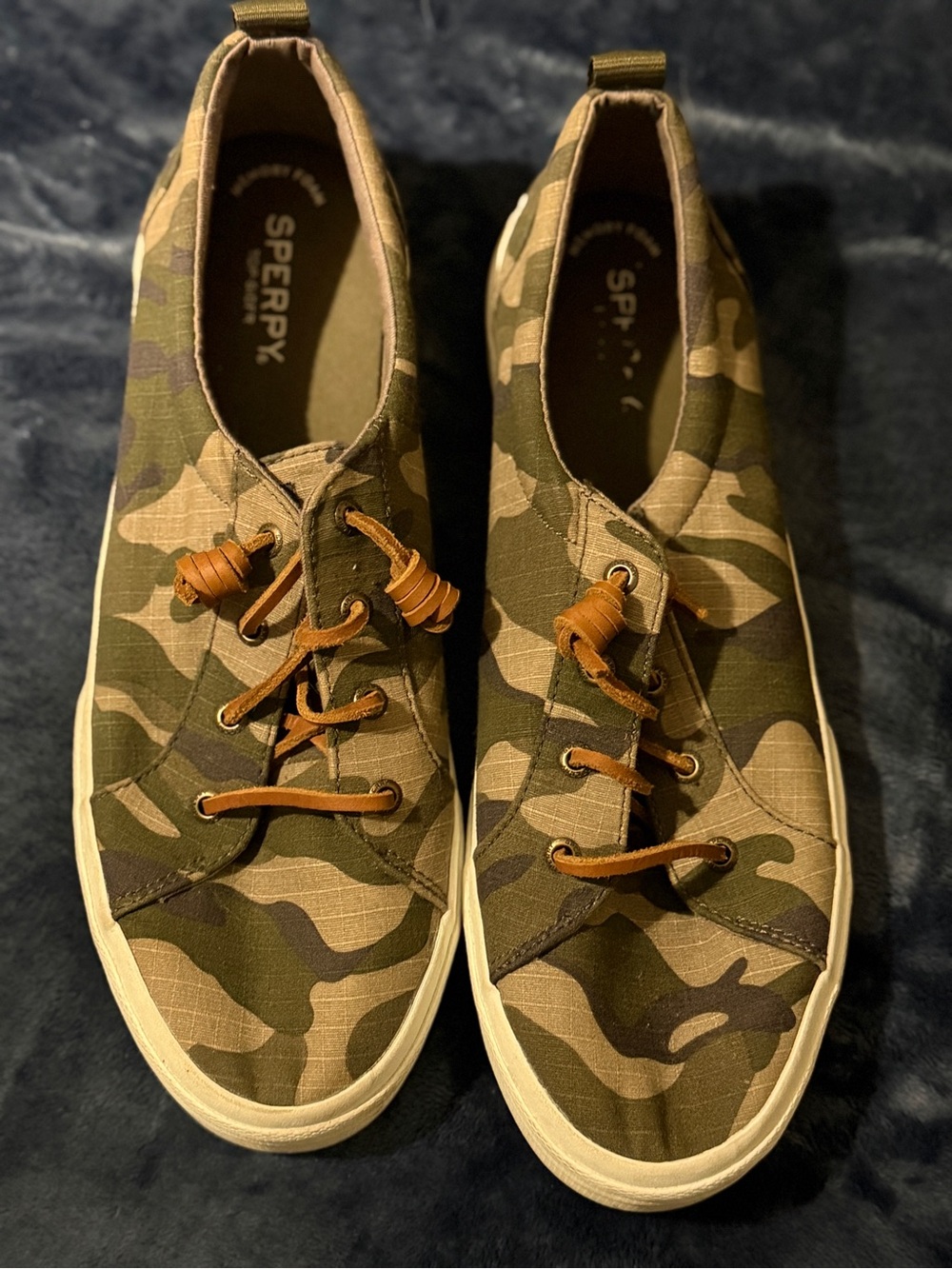 Sperry women’s Camouflage Boat Shoes - Green & Brown
